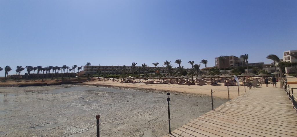 Ik ben op vakantie geweest in Egypte ! Hotel Royal Brayka - Uitzicht vanaf de pier.